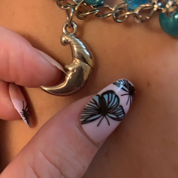 Vintage Blue Glass Bead Half-Moon charm bracelet - Picture 11 of 11